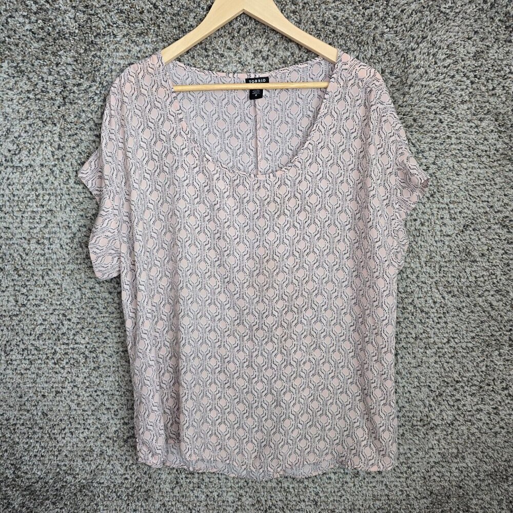 Torrid Top Womens Plus 2X Pink Scoop Neck Semi‎ Sheer Blouse Short Sleeve Ladies